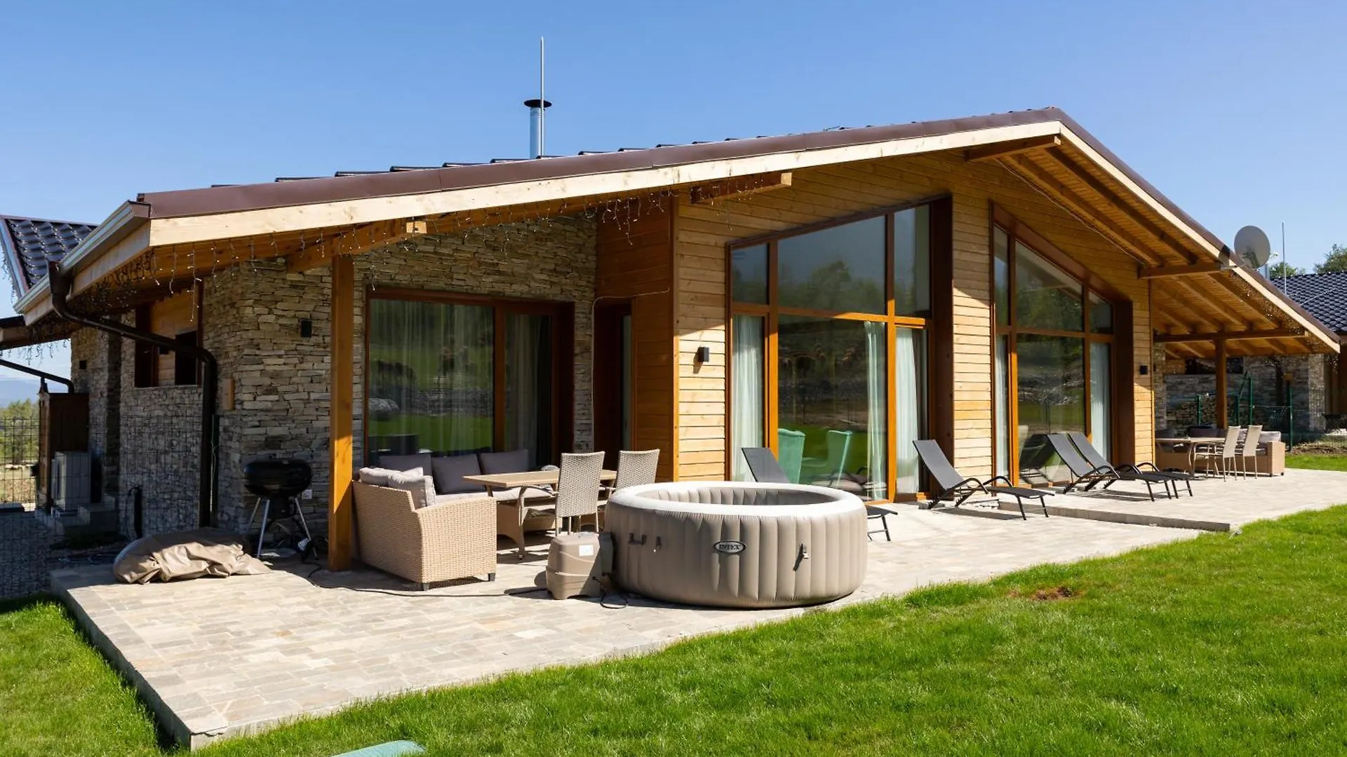 Villa Sofayla With Jacuzzi Near The Pirin Golf Resort Bansko 0*,  Bulgaria